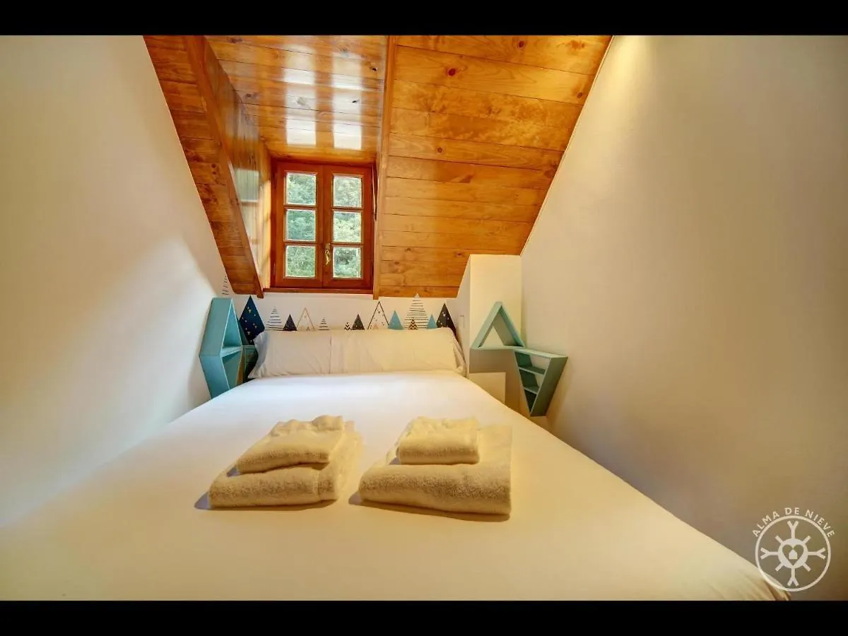 Casa Del Valle De Alma De Nieve Tredos Holiday home